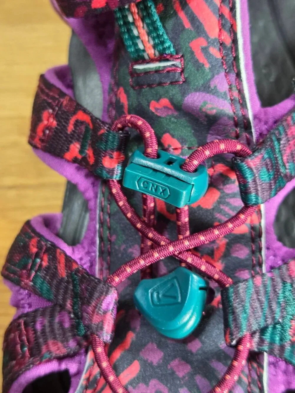 KEEN Children Girls Size 3 Seacamp II CNX Purple Pink Waterproof Hiking Sandals